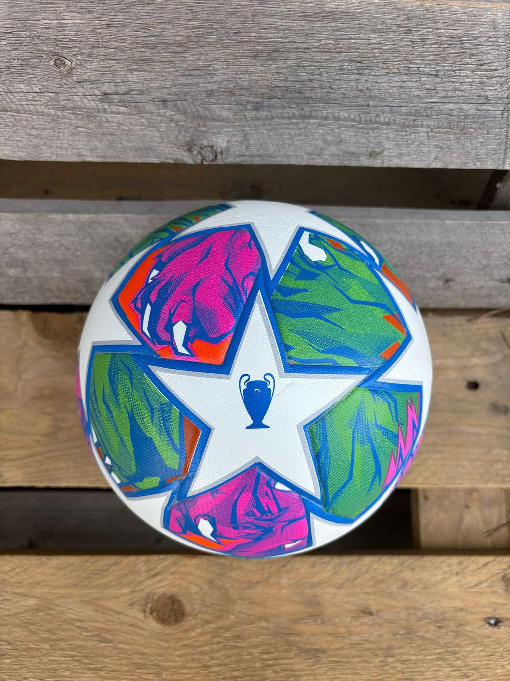 ფეხბურთის ბურთი UEFA Champions League მწვანე, უნაკერო ზომა: 4